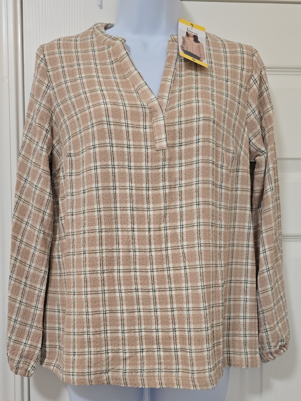 🆕️ Felina Cream Plaid V-Neck Long-Sleeve  (NWT)